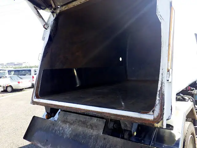 三菱 ファイター 中型/増トン パッカー車 巻き込み式 回転ダンプ式の中古トラック画像8