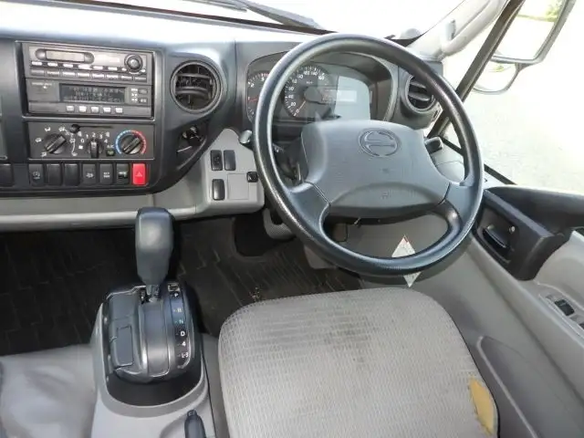 日野 デュトロ 小型 アルミバン 3枚観音 TKG-XZC710Mの中古トラック画像10