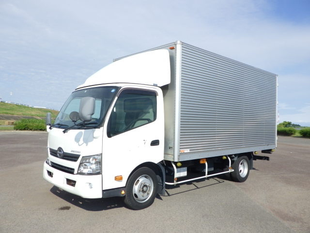 日野 デュトロ 小型 アルミバン 3枚観音 TKG-XZC710M｜画像1