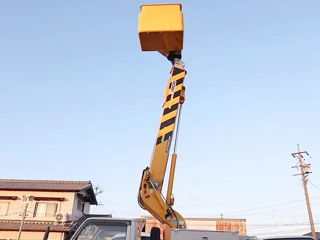 いすゞ エルフ 小型 高所・建柱車 高所作業車 電工仕様の中古トラック画像7