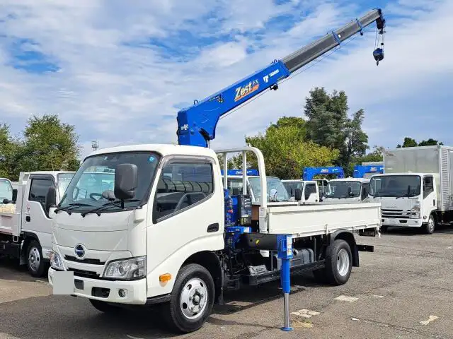 日野 デュトロ 小型 クレーン付 4段 ラジコンの中古トラック画像1