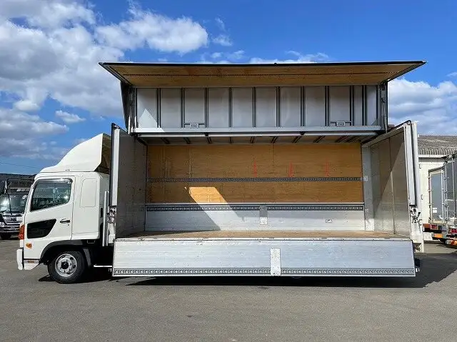 日野 レンジャー 中型/増トン ウイング ベッド BDG-FD8JLWAの中古トラック画像12