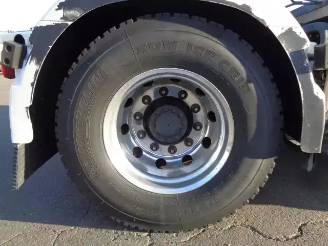 ボルボ トラック 大型 トラクター ハイルーフ 1デフの中古トラック画像20