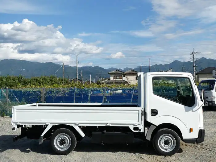 三菱 キャンター 小型 平ボディ 床鉄板 SDG-BSZ5F24の中古トラック画像3