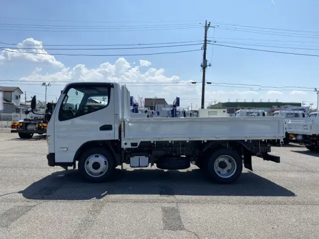 三菱 キャンター 小型 平ボディ 2RG-FBAV0 R5の中古トラック画像8