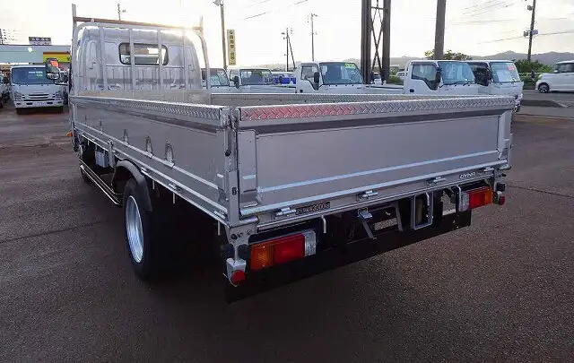 トヨタ ダイナ 小型 平ボディ TPG-XZU655 H30の中古トラック画像3