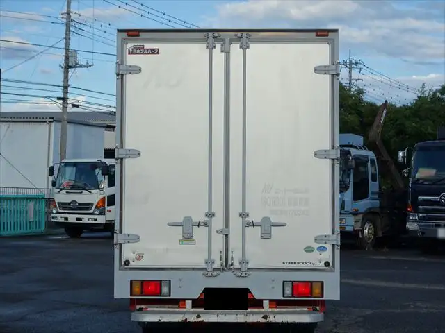 いすゞ エルフ 小型 アルミバン サイドドア TKG-NMR85ANの中古トラック画像4