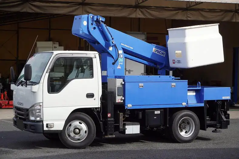 いすゞ エルフ 小型 高所・建柱車 高所作業車 電工仕様の中古トラック画像1