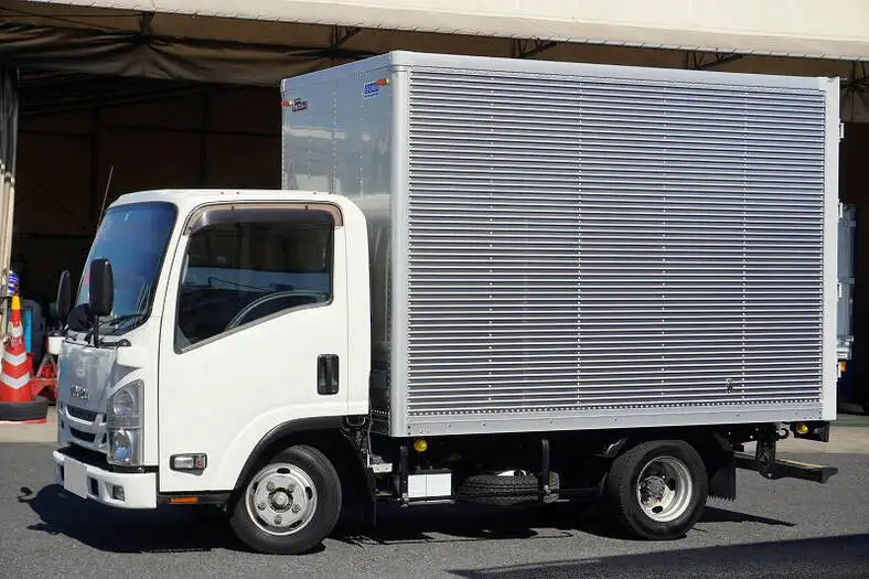 いすゞ エルフ 小型 アルミバン TRG-NLR85AN H27の中古トラック画像1