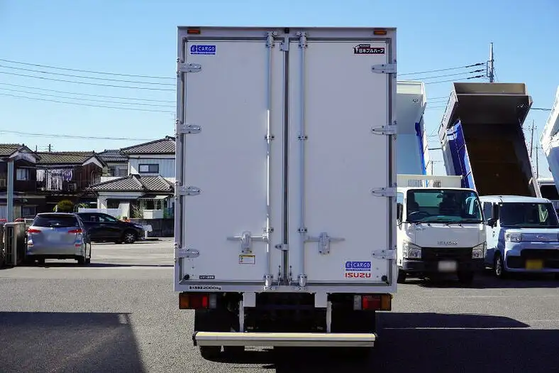 いすゞ エルフ 小型 アルミバン TRG-NLR85AN H27の中古トラック画像3