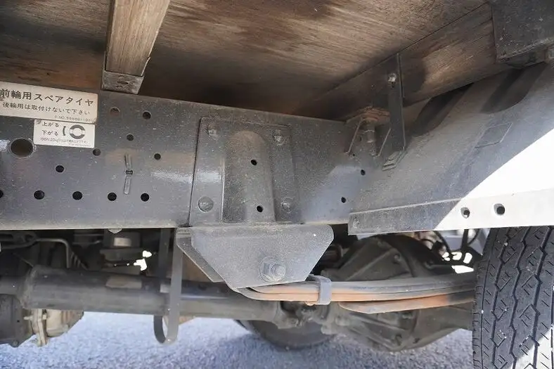 いすゞ エルフ 小型 平ボディ BKG-NJR85A H22の中古トラック画像14