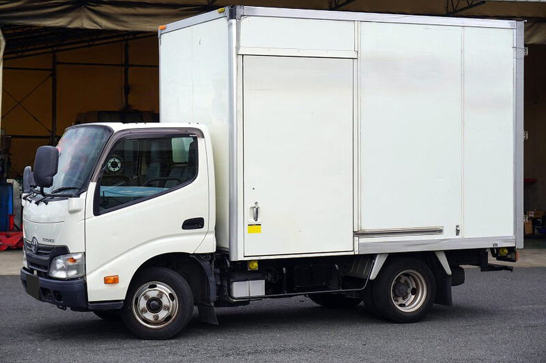 トヨタ トヨエース 小型 アルミバン サイドドア TKG-XZC605｜画像1