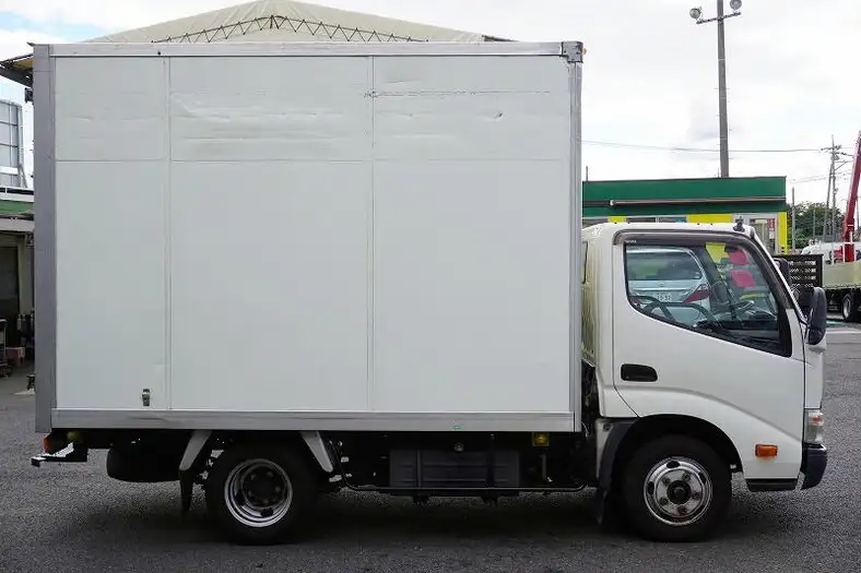 トヨタ トヨエース 小型 アルミバン サイドドア TKG-XZC605の中古トラック画像2