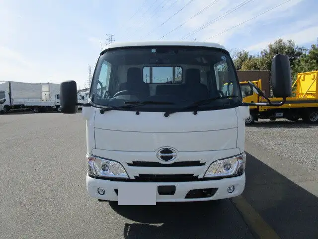 日野 デュトロ 小型 平ボディ 2RG-XZU655M R5の中古トラック画像2