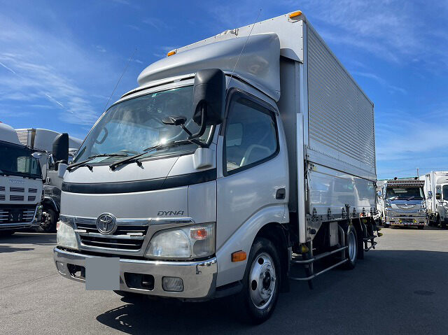 トヨタ ダイナ 小型 ウイング BKG-XZU338 H23｜画像1