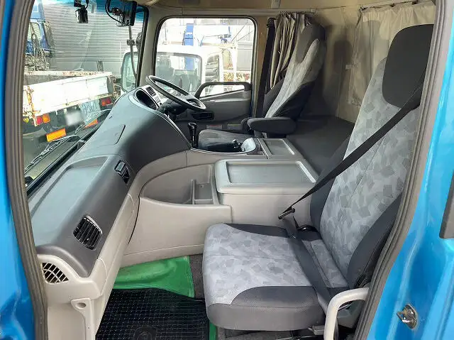 日産UD クオン 大型 平ボディ アルミブロック ベッドの中古トラック画像11