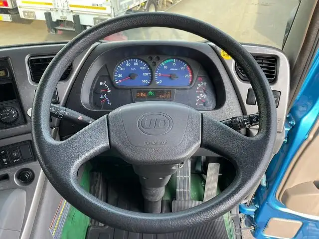 日産UD クオン 大型 平ボディ アルミブロック ベッドの中古トラック画像12