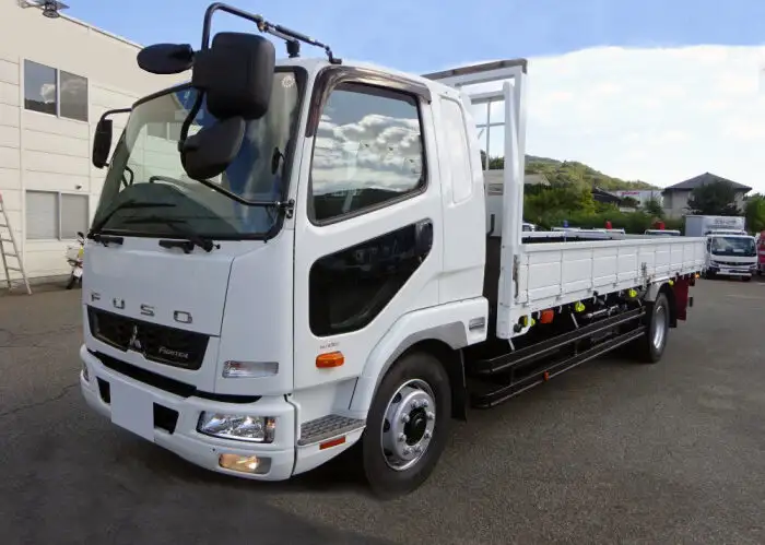 三菱 ファイター 中型/増トン 平ボディ ベッド QKG-FK62FZの中古トラック画像1