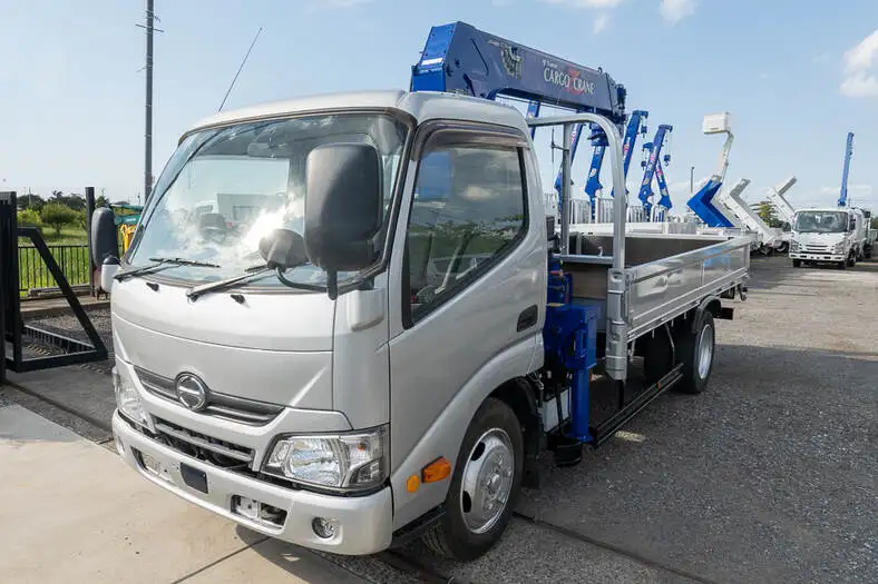 日野 デュトロ 小型 クレーン付 4段 ラジコンの中古トラック画像1