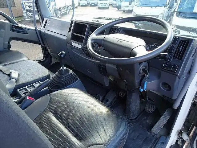 いすゞ フォワード 中型/増トン クレーン付 4段 ラジコンの中古トラック画像6