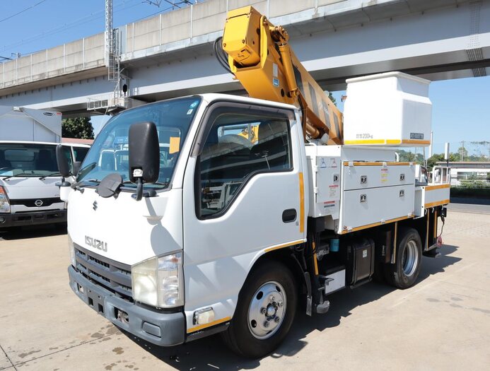 いすゞ エルフ 小型 高所・建柱車 高所作業車 電工仕様｜画像1