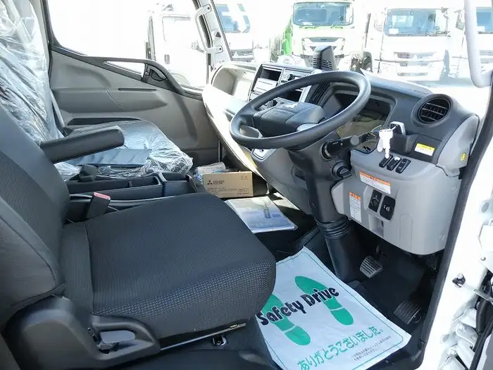 三菱 キャンター 小型 ウイング 2RG-FEB50 R5の中古トラック画像12