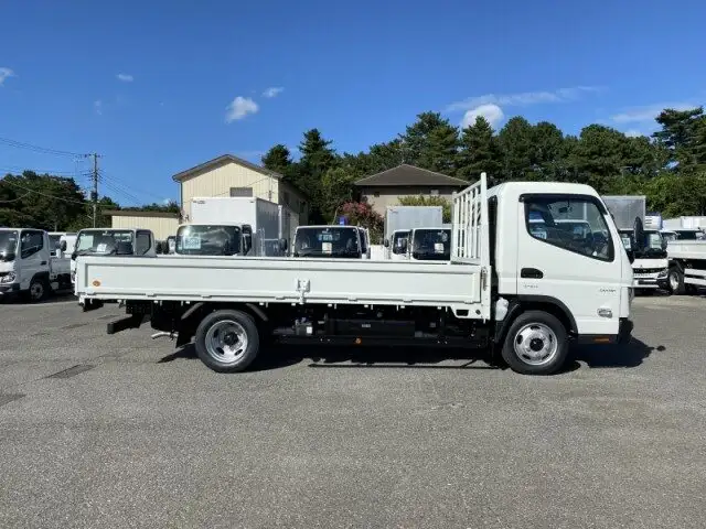 三菱 キャンター 小型 平ボディ 2RG-FEB50 R5の中古トラック画像4