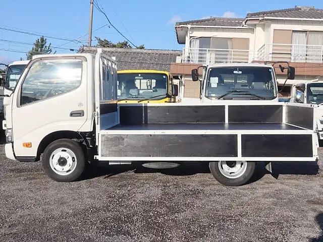 トヨタ ダイナ 小型 平ボディ TPG-XZU605 H30の中古トラック画像8