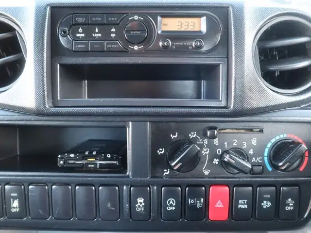 トヨタ ダイナ 小型 平ボディ TPG-XZU605 H30の中古トラック画像15
