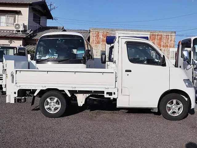 トヨタ タウンエース 小型 平ボディ パワーゲート DBF-S412U改の中古トラック画像4