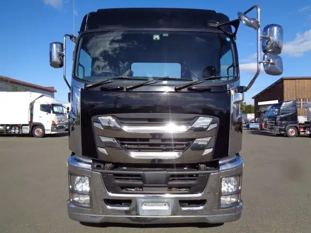 いすゞ ギガ 大型 トラクター ハイルーフ 1デフの中古トラック画像2