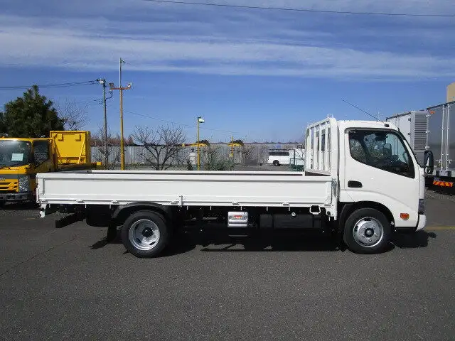 日野 デュトロ 小型 平ボディ 2RG-XZU655M R5の中古トラック画像3