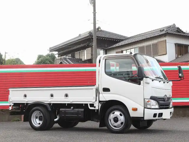 トヨタ ダイナ 小型 平ボディ TKG-XZU605 H25の中古トラック画像3