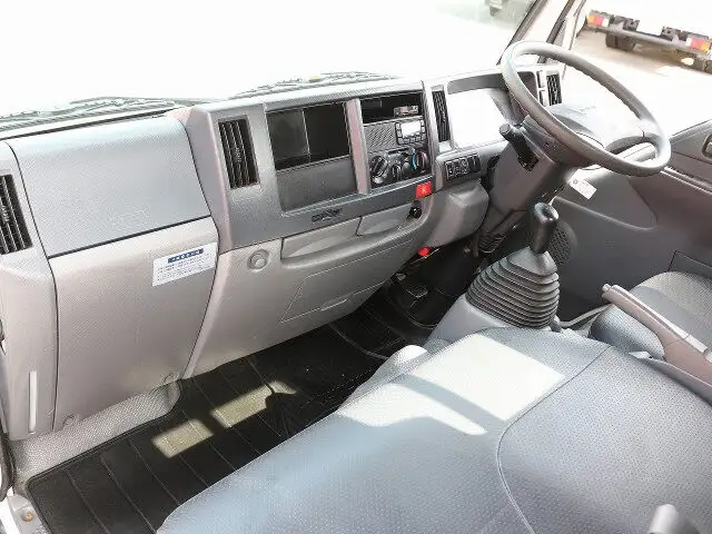 いすゞ エルフ 小型 平ボディ TPG-NJS85A H28の中古トラック画像16