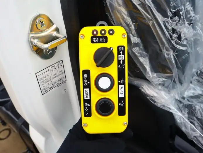 三菱 キャンター 小型 アームロール シングルホイスト 2RG-FBAV0の中古トラック画像12