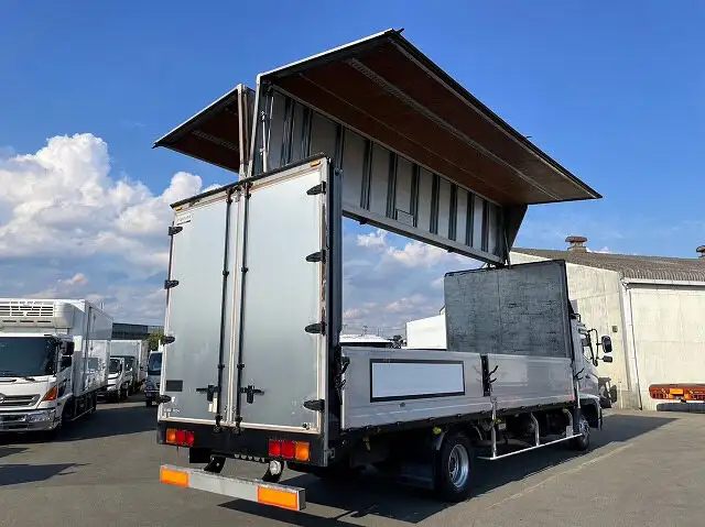 日野 レンジャー 中型/増トン ウイング ベッド BDG-FD7JLWAの中古トラック画像12
