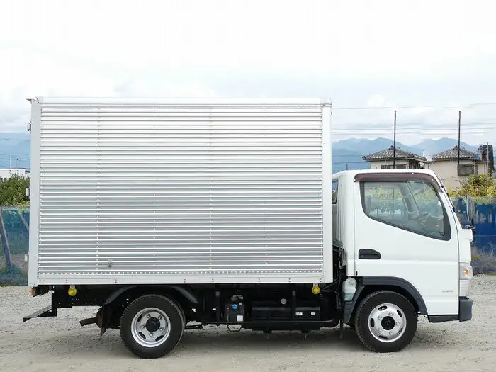 三菱 キャンター 小型 アルミバン TKG-FBA20 H27の中古トラック画像3