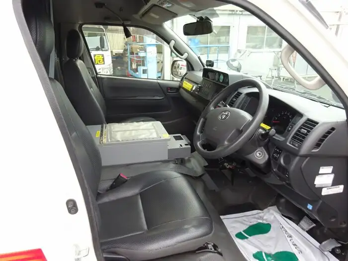 トヨタ ハイエース 小型 特殊車両 CBF-TRH221S H27の中古トラック画像12