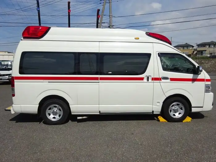 トヨタ ハイエース 小型 特殊車両 CBF-TRH221S H27の中古トラック画像2
