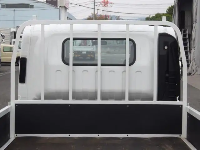 いすゞ エルフ 小型 平ボディ 2RG-NNR88AR R4の中古トラック画像7