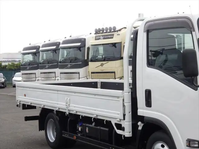 いすゞ エルフ 小型 平ボディ 2RG-NNR88AR R4の中古トラック画像13