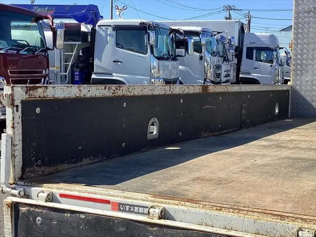 いすゞ エルフ 小型 平ボディ 2RG-NKR88R H31/R1の中古トラック画像9