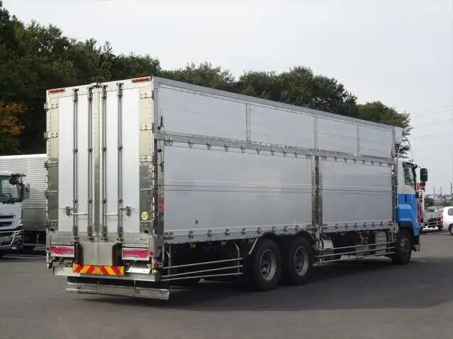 いすゞ ギガ 大型 特殊車両 QKG-CYM77B H29の中古トラック画像3