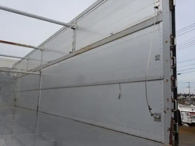 いすゞ ギガ 大型 特殊車両 QKG-CYM77B H29の中古トラック画像9