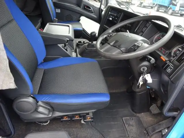 いすゞ ギガ 大型 特殊車両 QKG-CYM77B H29の中古トラック画像14