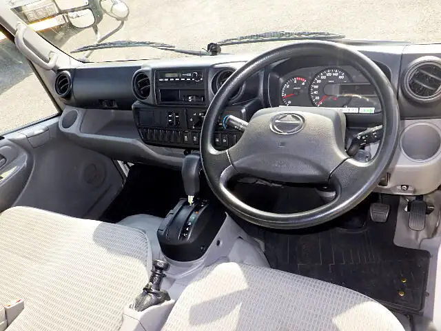 日野 デュトロ 小型 アルミバン サイドドア TKG-XZC605Mの中古トラック画像9