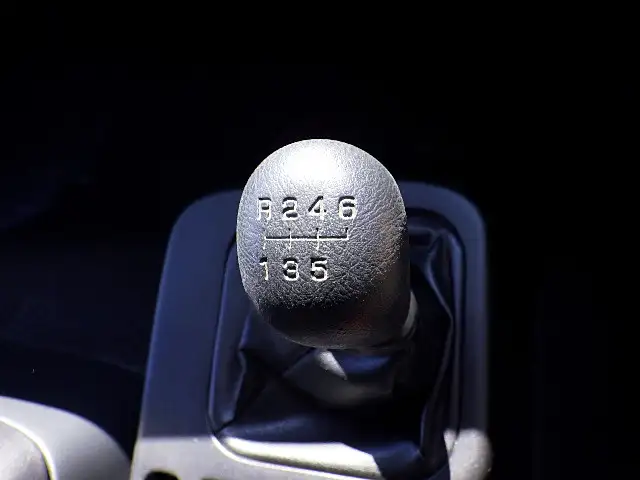 三菱 ファイター 中型/増トン ウイング ベッド 2PG-FK61Nの中古トラック画像12