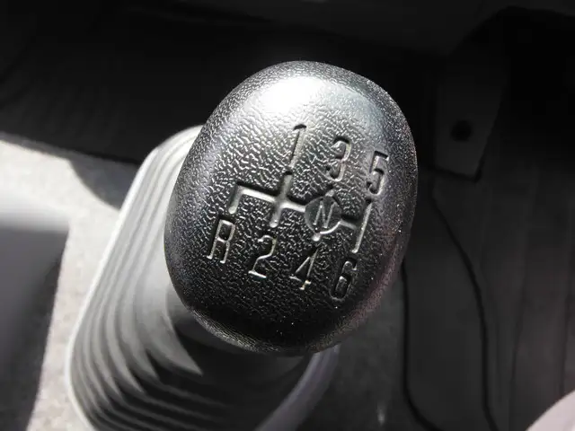 いすゞ フォワード 中型/増トン ウイング ベッド 2RG-FRR90S2の中古トラック画像12