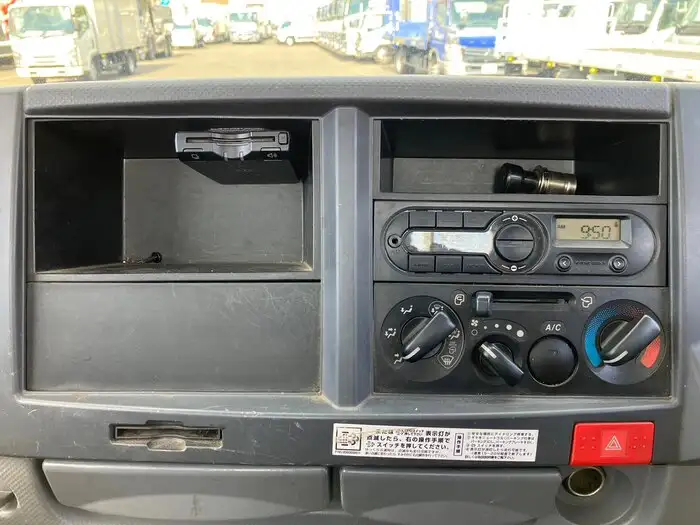 いすゞ エルフ 小型 平ボディ パワーゲート TRG-NKR85Rの中古トラック画像12