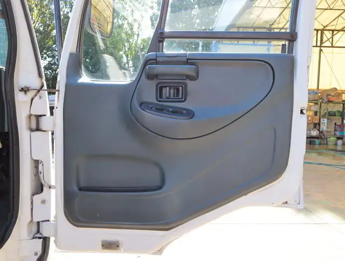 日産UD コンドル 中型/増トン 平ボディ 床鉄板 アルミブロックの中古トラック画像14